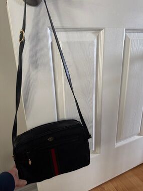 Gucci Black Shoulder Bag with Red and Green Stripe